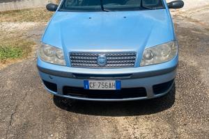 Fiat punto Classic con gancio traino