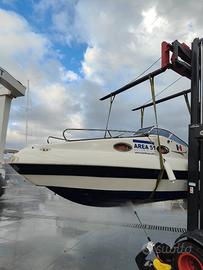 Barca a motore Bahia 20 cabin