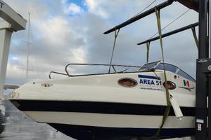 Barca a motore Bahia 20 cabin