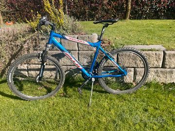 Montainbike tenuta benissimo