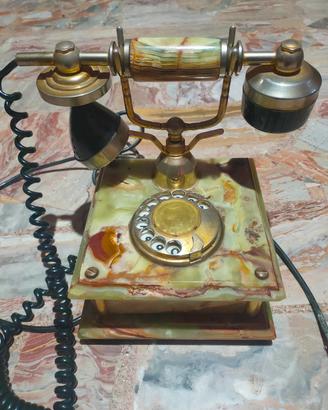 telefono vintage in onice