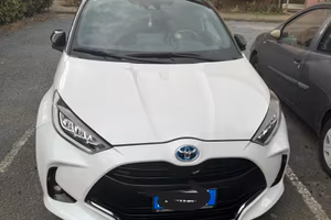 toyota yaris hybrid 2021 style