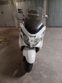 Suzuki Burgman 400