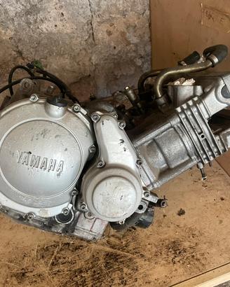 Motore e ricambi Yamaha fzr 600