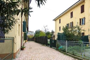 CASA SEMINDIPENDENTE A SAN PIETRO IN CASALE