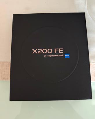 vivo x 200 Fe pari al nuovo 