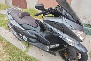 YAHMAHA  TMAX500  MARMITTA AKRAPOVIC