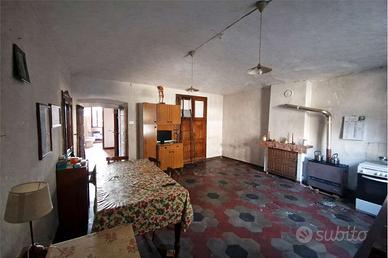 Bilocale con cantina