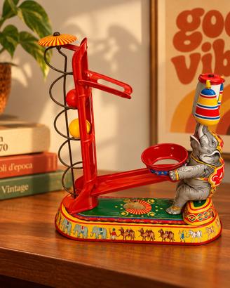 Giocattolo vintage in latta con elefante circense