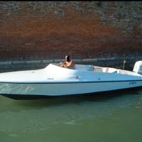 Tullio abbate 6m 200cv evinrude Fitch ram