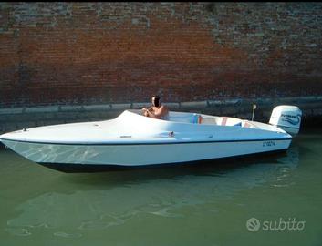 Tullio abbate 6m 200cv evinrude Fitch ram