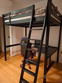 Letto a soppalco con scrivania e armadio