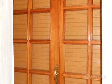 Porte in Douglas stile inglese