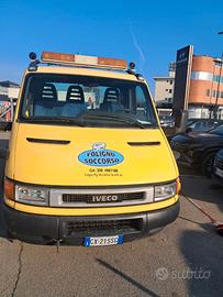 Carroattrezzi iveco daily 60 15