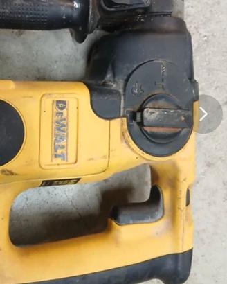 Demolitore tassellatore dewalt