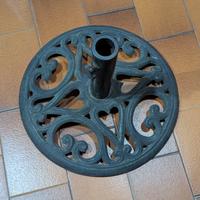 Porta ombrellone da esterno, solido e robusto 