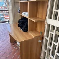 Scrivania e libreria in legno