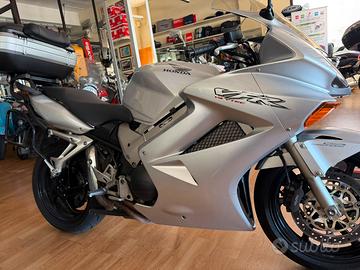 HONDA VFR 800