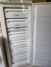 Congelatore verticale 7 cassetti 206 litri