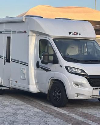 PILOTE Pacific P 696 U EVIDENCE