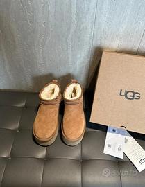 Stivali da neve UGG Mini con tacco alto, 39
