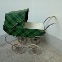 Carrozzina bambole, giocattolo vintage anni '60 