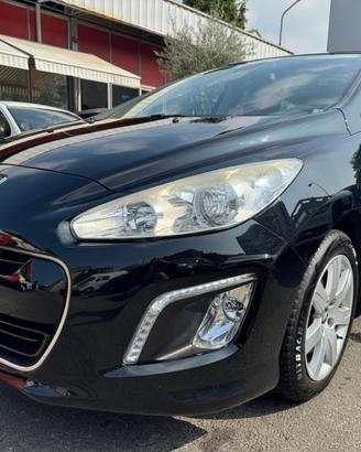 PEUGEOT 308 1.6 8V e-HDi 115CV S&S AUT. SW Sport