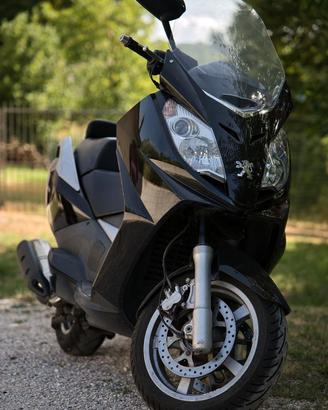 Peugeot Satelis 400