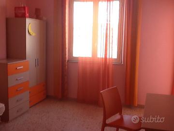 Stanza x studentessa zona Piazza S.M. di Gesù