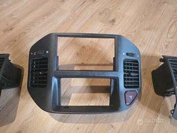 console centrale e laterali Mitsubishi Pajero