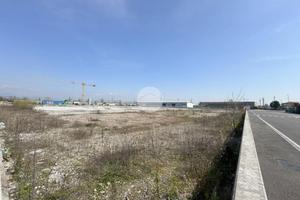 CAPANNONE A CASTREZZATO