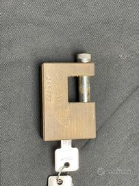 Lucchetto cisa 265/77 antiscasso grande
