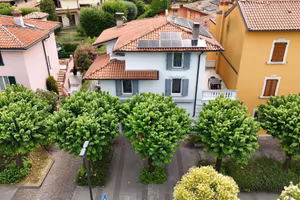Villa di 218 m² con 5 locali e box auto a Trescore