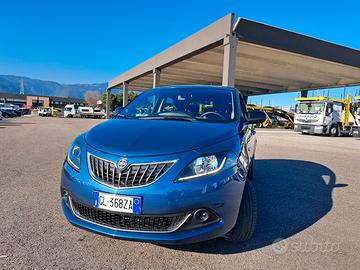 Lancia Ypsilon 1.0 FIRE FLY ECO CHIC SILVER
