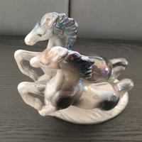 Cavalli in ceramica