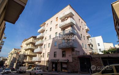 Viale Trento. Trilocale vista mare