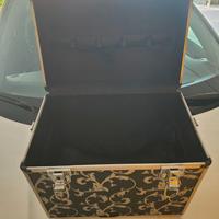 Valigetta  portaoggetti o porta trucchi