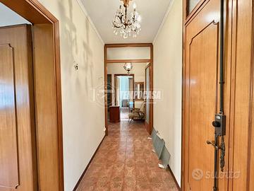 TRILOCALE AMPIO AL PRIMO PIANO