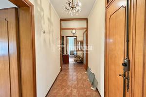 TRILOCALE AMPIO AL PRIMO PIANO