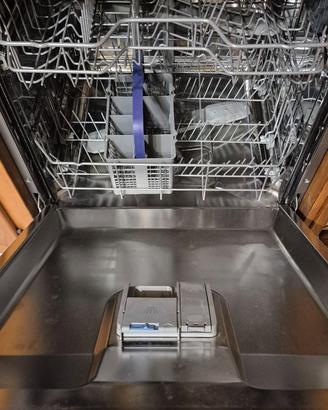 Lavastoviglie BEKO a libera installazione