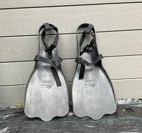 Pinne da Belly Boat Outcast