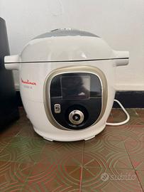 MULTICOOKER