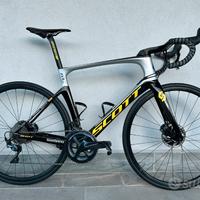 Bici da strada Scott foil disc rc