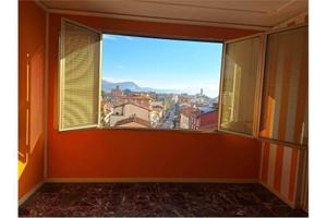 Appartamento di 121 m² con più di 5 locali a Monte