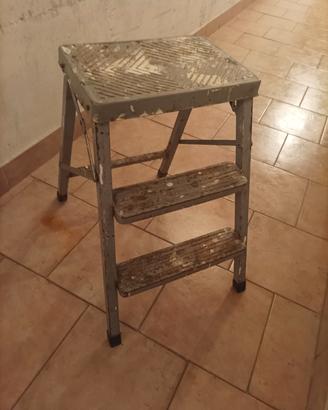 Scala/Sgabello 3 gradini 