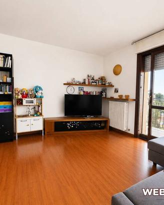 Attico / Mansarda di 263 m² con più di 5 locali e 