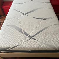 Materasso memory 1 piazza e 1/2 come nuovo