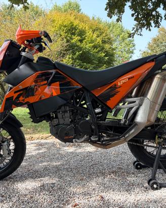 KTM 690 supermoto