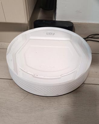 robottino aspirapolvere