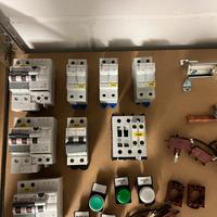 Materiale elettrico da quadro